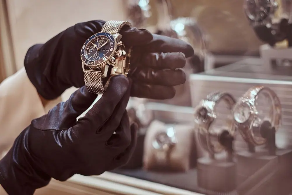 luxury watch - logistic in luxury industry